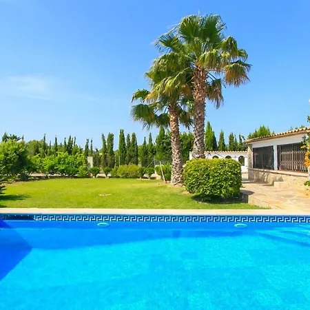 Xisca Villa *